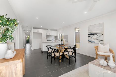 Property photo of 2/8 Croft Close Thornton NSW 2322