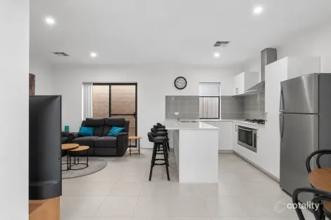 Property photo of 20A Ardrossan Loop Kingsley WA 6026