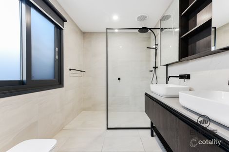 Property photo of 18 Rooney Road Clyde North VIC 3978