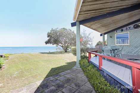 Property photo of 24 Bayside Drive Beachmere QLD 4510