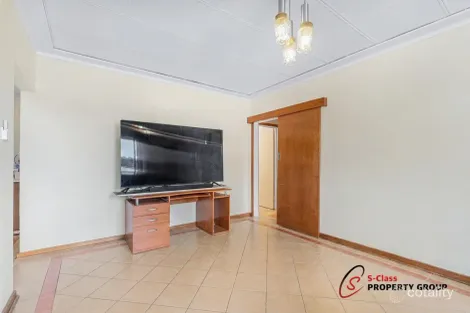 Property photo of 28 Arkana Road Westminster WA 6061