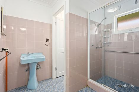 Property photo of 4/7 Kelvin Road Coniston NSW 2500