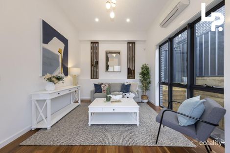 Property photo of 2 Hewa Place Berwick VIC 3806