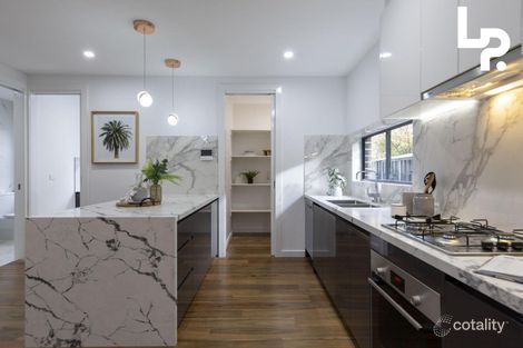 Property photo of 2 Hewa Place Berwick VIC 3806