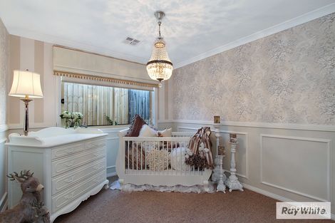 Property photo of 34 Tudor Drive Mooroolbark VIC 3138