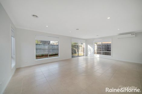 Property photo of 29 Claire Way Tarneit VIC 3029