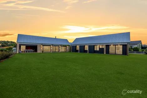 Property photo of 19 Wurth Drive Bombira NSW 2850