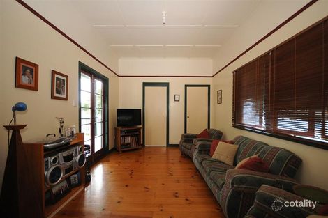 Property photo of 4 Lochel Street Mount Lofty QLD 4350