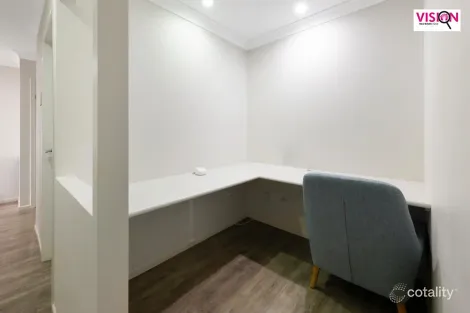 Property photo of 51 Kerrisdale Crescent Beaconsfield QLD 4740