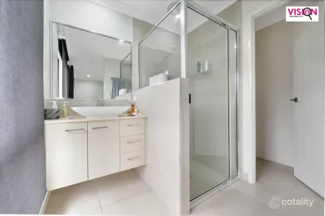 Property photo of 51 Kerrisdale Crescent Beaconsfield QLD 4740