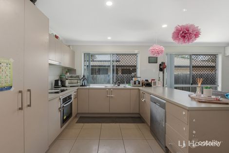 Property photo of 43 Piping Court Raceview QLD 4305