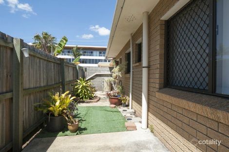 Property photo of 2/1 Rosalind Avenue Paradise Point QLD 4216
