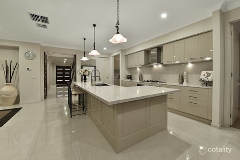 Property photo of 5 Austin Court Taylors Hill VIC 3037