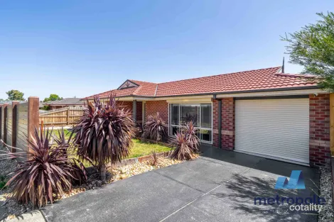 5 Wesley Cl, Skye, VIC 3977