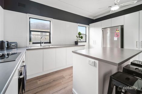 Property photo of 17 Margaret Street Fennell Bay NSW 2283