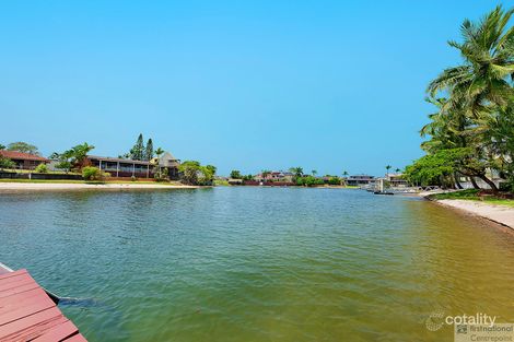 Property photo of 30 Weatherly Avenue Mermaid Waters QLD 4218