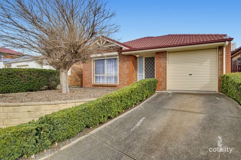 Property photo of 6 McGuire Court Hackham SA 5163