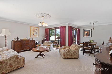 Property photo of 34 Autumn Grove Mooroolbark VIC 3138