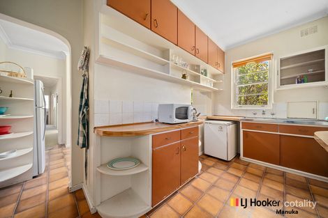 Property photo of 6 Hotham Crescent Deakin ACT 2600