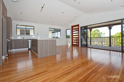 Property photo of 102 Gordon Parade Manly QLD 4179