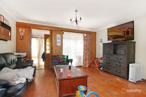 Property photo of 28 Wyndarra Way Koonawarra NSW 2530
