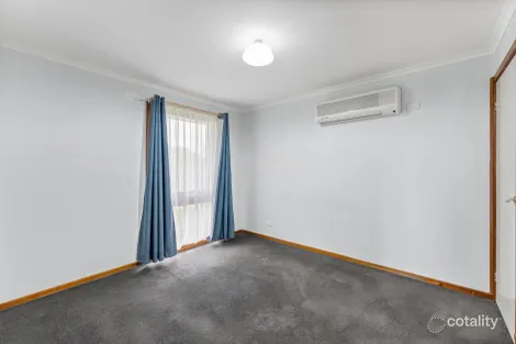 Property photo of 1 Cunningham Drive Mill Park VIC 3082