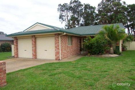 11 Livistona Dr, Forster, NSW 2428