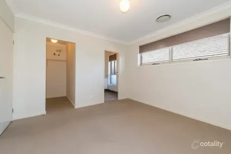 Property photo of 33 Alumuna Circuit Jordan Springs NSW 2747