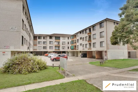 34/22 Remembrance Ave, Warwick Farm, NSW 2170