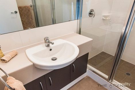 Property photo of 18 Affable Way Atwell WA 6164
