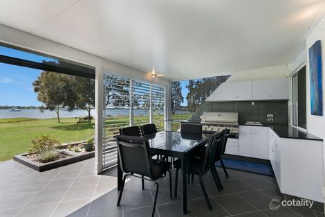 Property photo of 7A/16 Spinnaker Drive Sandstone Point QLD 4511