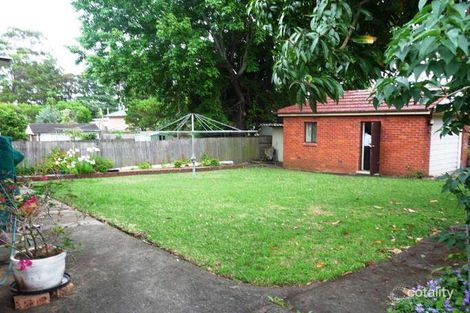 Property photo of 2 Foyle Avenue Birrong NSW 2143