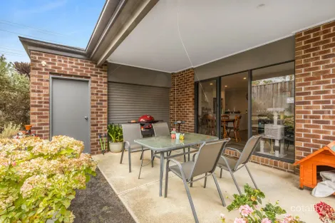 Property photo of 3 Hazelwood Crescent Leopold VIC 3224