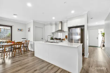 Property photo of 3 Hazelwood Crescent Leopold VIC 3224