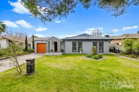 25 Lake St, Lake Albert, NSW 2650