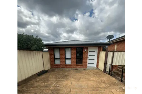 5 Brownlow Pl, Ambarvale, NSW 2560