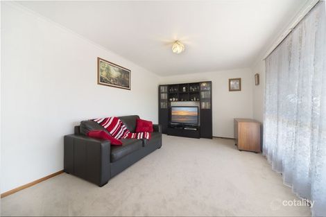 Property photo of 21 Wanbi Court Craigmore SA 5114