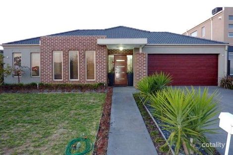 Property photo of 8 Bloomsbury Court Hillside VIC 3037
