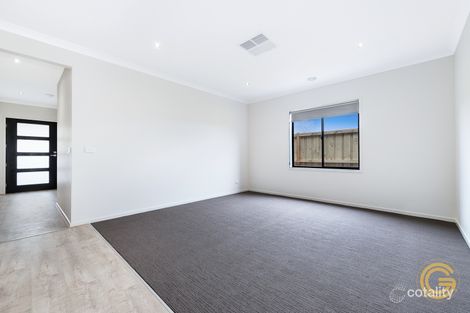 Property photo of 13 Danton Circuit Clyde North VIC 3978