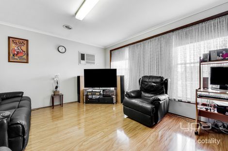 Property photo of 82 Bushfield Crescent Coolaroo VIC 3048