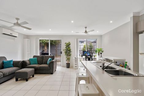 Property photo of 1/74 McLachlan Circuit Willow Vale QLD 4209