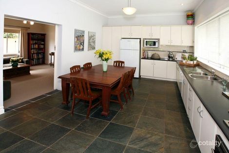 Property photo of 42 Simmons Street Wagga Wagga NSW 2650