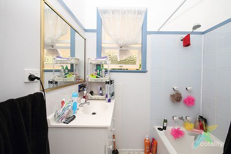 Property photo of 23 Dell Street Eastern Heights QLD 4305