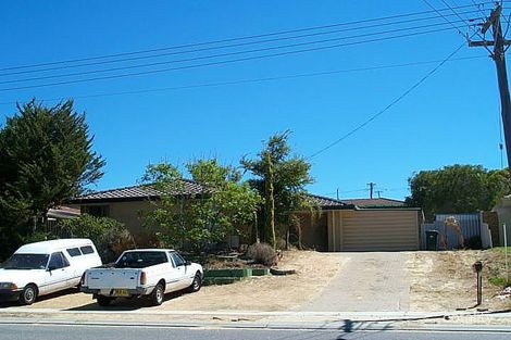 Property photo of 30 Berkshire Drive Beldon WA 6027