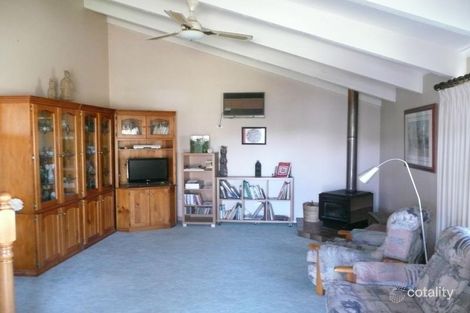 Property photo of 7 Carcoola Avenue Myrtleford VIC 3737