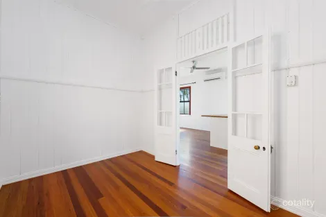 Property photo of 22 Chestnut Street Wynnum QLD 4178