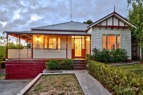 17 North Valley Rd, Highton, VIC 3216