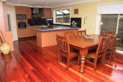 Property photo of 11 Castricum Place Ferntree Gully VIC 3156