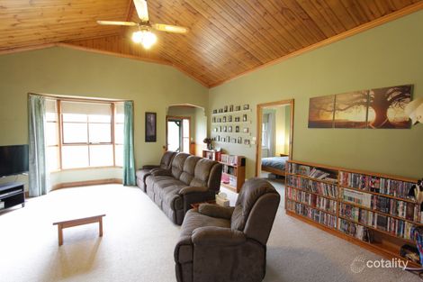 Property photo of 40 Moran Street Long Gully VIC 3550