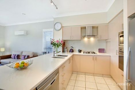 Property photo of 66 Flame Tree Crescent Carindale QLD 4152